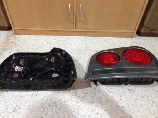 ไฟท้าย SKYLINE R34 GTRของญี่ปุ่นแท้สภาพสวย