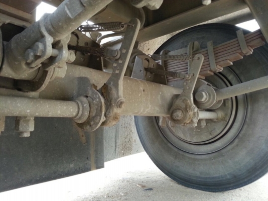 ขาย หางสามมิต 2 เพลา. ปี 48 สนใจติดต่อ 081 - 6079515 ขาย หางสามมิต 2 เพลา. ปี 48 สนใจติดต่อ 081 - 6079515