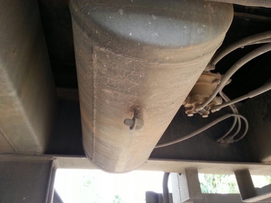 ขาย หางสามมิต 2 เพลา. ปี 48 สนใจติดต่อ 081 - 6079515 ขาย หางสามมิต 2 เพลา. ปี 48 สนใจติดต่อ 081 - 6079515