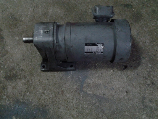 ขาย !! มอเตอร์เกียร์1แรง3สาย โตชิบา รอบ1:5 พร้อมใช้