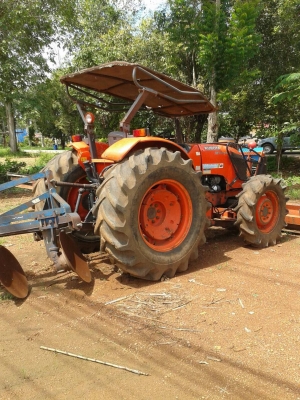 ขายรถไถKubota 7040dปี52รถสวยพร้อมใช้ ขายรถไถKubota 7040dปี52รถสวยพร้อมใช้