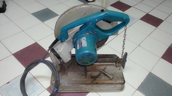 ขายไฟเบอร์ขนาด14นิ้วยี่ห้อMAKITAรุ่น2414NBของแท้สภาพดีพร้อมใช้งานครับ