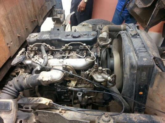 ขายISUZU NPR115แรง สั่งลุยแท้ เครื่องดี แคชซีสวย ยางดี ภายในสวย เฟืองท้ายใหญ่ สภาพสวยพร้อมใช้งาน เอกสารพร้อมโอน สนใจสอบถามรายละเอียดเพิ่มเติมโทร 090-8588220คุณนะ