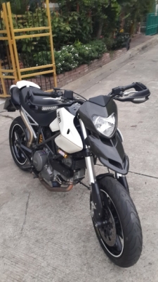 พิเศษ DUCATI HYPERMOTARD 796 รถศูนย์ทองหล่อ รับแลกเปลี่ยนเทิร์น