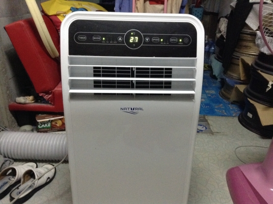 แอร์ตั้งพื้นสภาพใหม่ไม่มีรอยเหลือประกันอีก 10 เดือน 7500 บาท