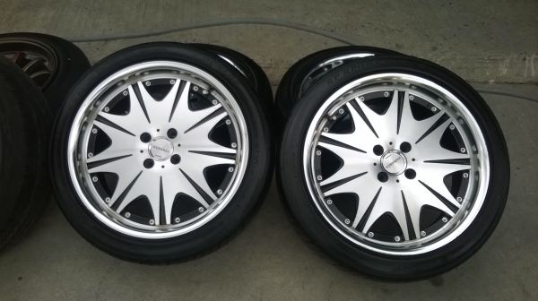 ขายล้อขอบ17 4รู100 พร้อมยางชุดละ 9500