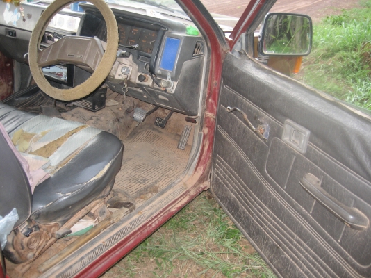 นิสัน TD  2700   ราคา 70,000  บาท  //   65,000