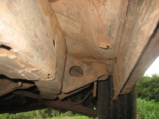 นิสัน TD  2700   ราคา 70,000  บาท  //   65,000