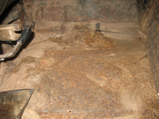 นิสัน TD  2700   ราคา 70,000  บาท  //   65,000