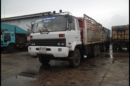 สิบล้อ UD สิบล้อ UD