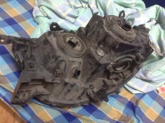 ขายไฟหน้าPajero Sport