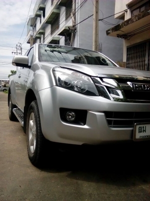 ขายล้อ ออนิวขอบ 17 พร้อมยาง