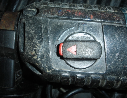 ขายสว่านโรตารี่ BOSCH รุ่น GBH 2-22 E (620w.)