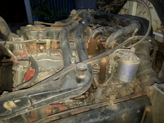 รถอีซูซุ 10 ล้อ ( ไม่ดั้ม )  230 แรงม้า. ปี 48  สนใจติดต่อ  081 - 6079515