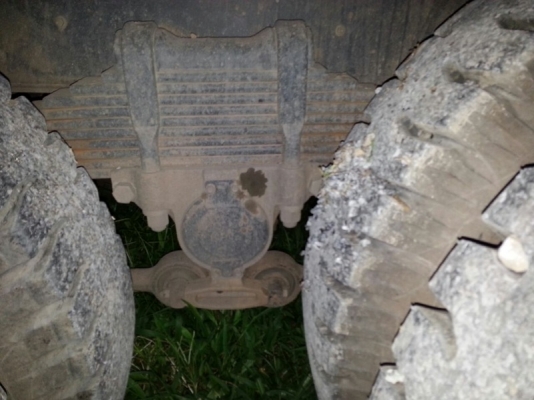 รถอีซูซุ 10 ล้อ ( ไม่ดั้ม )  230 แรงม้า. ปี 48  สนใจติดต่อ  081 - 6079515