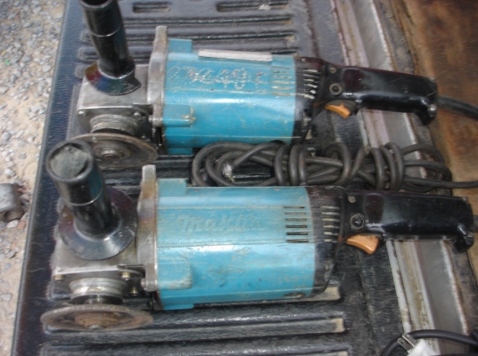 ขายเหมาเครื่องเจียร์ Makita 7 นิ้ว รุ่น 9607NB