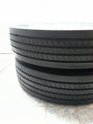 ขายยางรถบรรทุกbridgestone 11R22.5 สวยมาก