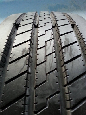 ขายยางbridgestone 11R22.5สวยๆ