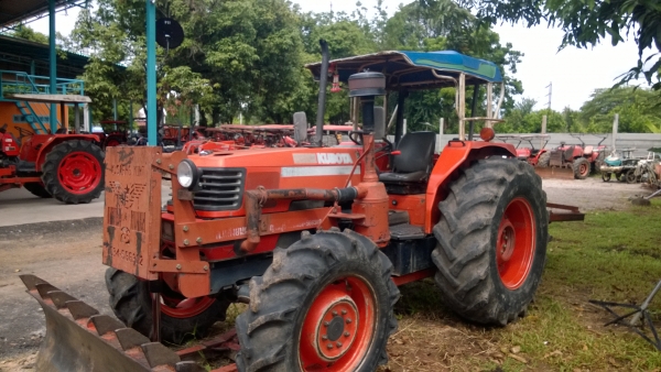 คูโบต้า M 9000 พร้อมใบมีดหน้า และ หาง3จาน มือสองถูกม๊าก มาก ราคา 400,000