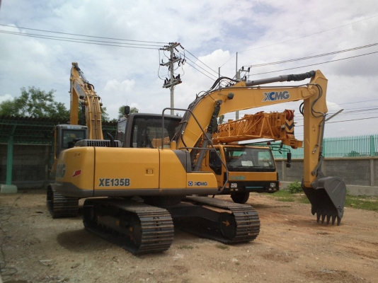 ขายดาวน์รถแบคโฮ XCMG XE200C ขายดาวน์ 730000 ขายดาวน์รถแบคโฮ XCMG XE200C ขายดาวน์ 730000
