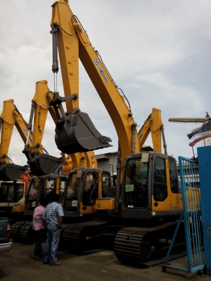 ขายดาวน์รถแบคโฮ XCMG XE200C ขายดาวน์ 730000 ขายดาวน์รถแบคโฮ XCMG XE200C ขายดาวน์ 730000