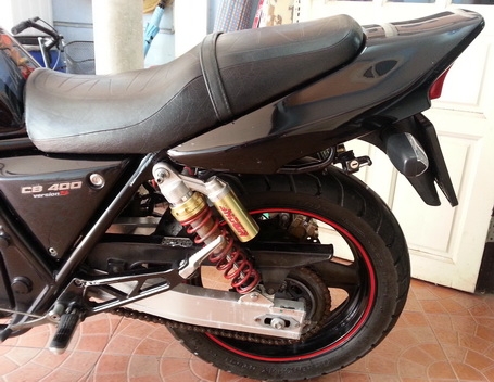 ขาย cb 400 version s ปี1998 ทะเบียนแท้ โอนขนส่ง..