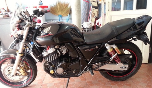 ขาย cb 400 version s ปี1998 ทะเบียนแท้ โอนขนส่ง..