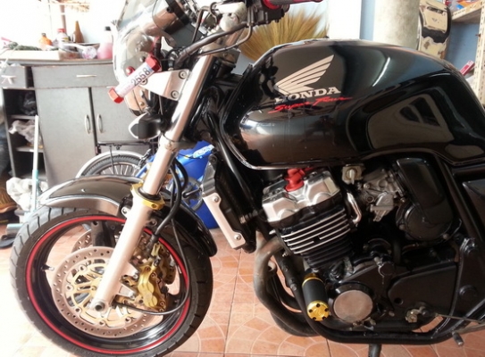 ขาย cb 400 version s ปี1998 ทะเบียนแท้ โอนขนส่ง..