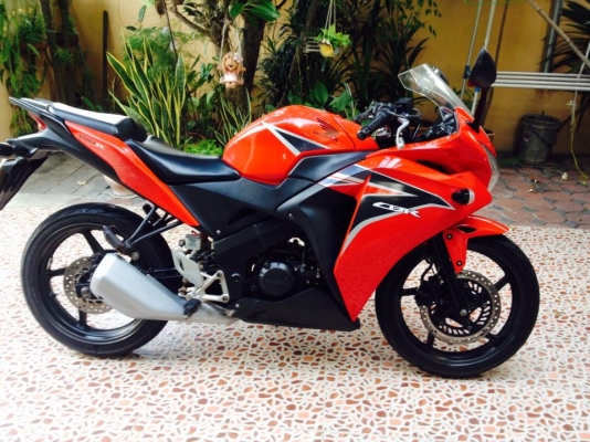 ขาย Honda CBR150i (X-Treme RED) ปี 2012 สภาพพร้อมใช้งาน ขาย Honda CBR150i (X-Treme RED) ปี 2012 สภาพพร้อมใช้งาน