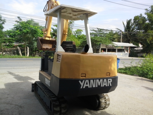 ขายรถ   YANMAR-YB 251-2-UZ    รถเก่านอก พร้องใช้งานราคาถูกเครื่องดีทำงานไว ปั้นแรง เองแน่น ชว่งลางเต็ม รถยังไม่เคยใช้งานในไทย