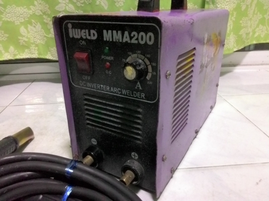 เครื่องเชื่อมระบบอินเวอร์เตอร์ ยี่ห้อ IWELD ขนาด 200A สภาพพร้อมใช้งาน