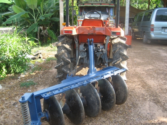 รถไถ นั่งขับ  24 แรง  ราคา  120,000  บาท/ ลดเหลือ 110,000