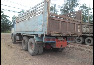 สิบล้อฮีโน่ 2M สภาพสวยๆ สิบล้อฮีโน่ 2M สภาพสวยๆ