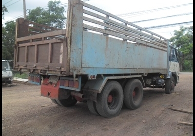 สิบล้อฮีโน่ 2M สภาพสวยๆ สิบล้อฮีโน่ 2M สภาพสวยๆ