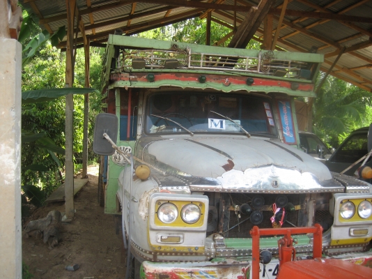 6ล้อ หัวยาว เครื่อง 145 แรง  สโล กลาง  260,000  บาท