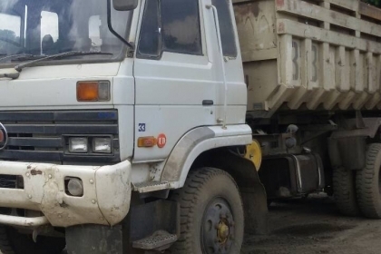 สิบล้อนิสสัน UD สิบล้อนิสสัน UD