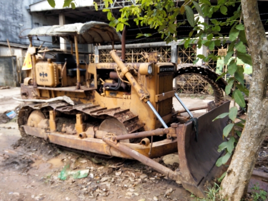 ขายรถแทรคเตอร์ KOMATSU D50A-15 มีวิ้นหลัง ราคา 650000 ขายรถแทรคเตอร์ KOMATSU D50A-15 มีวิ้นหลัง ราคา 650000