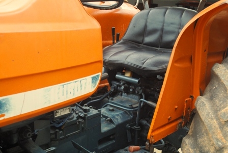 ขายรถไถ Kubota L3001 รถ 2เพลา ตามสภาพครับ สีเดิมๆ เครื่องดีครับ