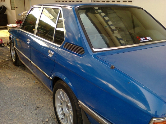 ตัดใจขาย BMW 528i E12 ตัดใจขาย BMW 528i E12