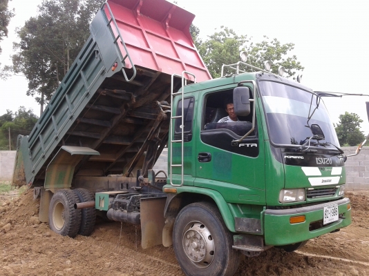 ขายรถบรรทุก 6 ล้อ IZUSU  FTR  Forword สภาพดี ราคาถูก  ด่วน