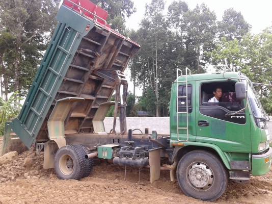 ขายรถบรรทุก 6 ล้อ IZUSU  FTR  Forword สภาพดี ราคาถูก  ด่วน