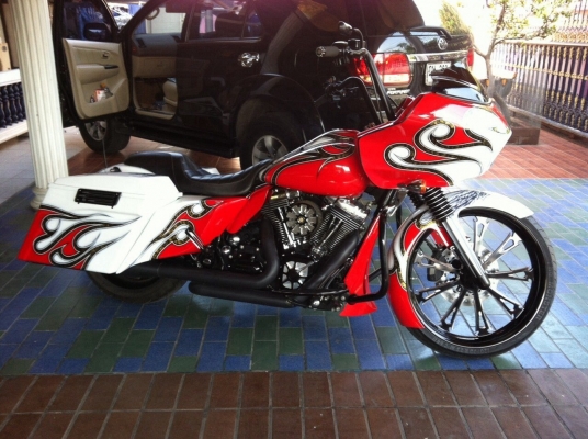 ธารนนทบุรี//ขาย harley-davidson roadguide ปี2010 แต่งเทพๆครับ สภาพนางฟ้า ระบบไฟสมบูรณ์ ระบบเครื่องสมบูรณ์ ราคา1,200,000บาท ทะเบียนแท้