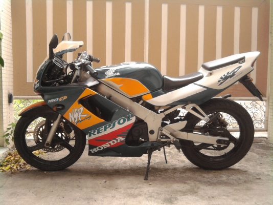 ขออนุญาติขาย HONDA NSR150 RRW ตัว TOP ล้อแม็ก โอนให้ฟรีครับ ขออนุญาติขาย HONDA NSR150 RRW ตัว TOP ล้อแม็ก โอนให้ฟรีครับ