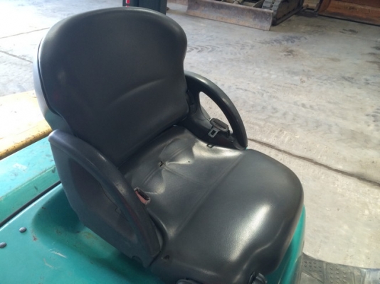 ฟอร์คลิฟต์ Komatsu FD25T-16 ปี 2006 ดีเซล ออร์โต้ รุ่นยอดฮิต นำเข้าจากญี่ปุ่น