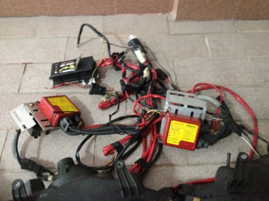 ไฟหน้า SUBARU LEGAZYปี94มาพร้อมไฟซีน่อนญี่ปุ่นเเท้สถาพสวย