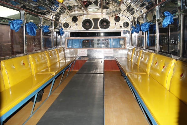 ขายรถ 6 ล้อ NPR 115