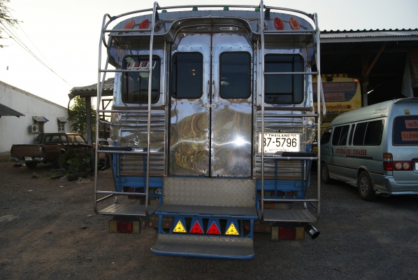 ขายรถ 6 ล้อ NPR 115