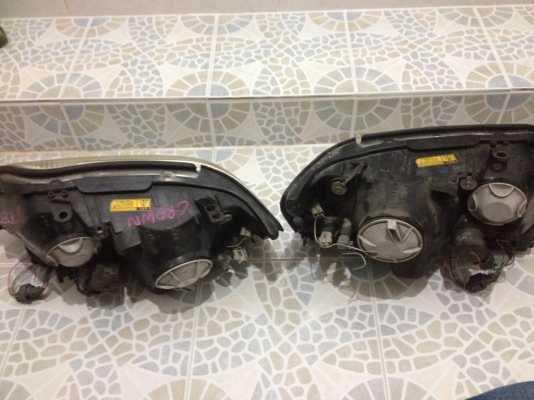 ไฟหน้า CROWN MAJESTAปี02 เป็นไฟซีน่อนแท้โรงงานของเก่าญี่ปุ่นสภาพดี