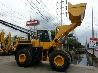 รถตักล้อยาง WA350-3-60083  สภาพสวย นำเข้าจากญี่ปุ่น ถึงไทยแล้ว รถจอดอยู่ที่ C.S. Motor (หลักสี่) โทร.081-373-0559