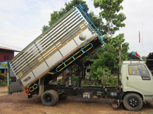 ฝากขาย fc120  ห้าง   ดั้มมิเนียม  กระบอก 6  T  พร้อมเครื่องประดับ  ชุดใหญ่